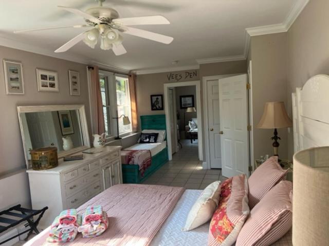 Josephine'S On The Bay Bed And Breakfast Hull Εξωτερικό φωτογραφία